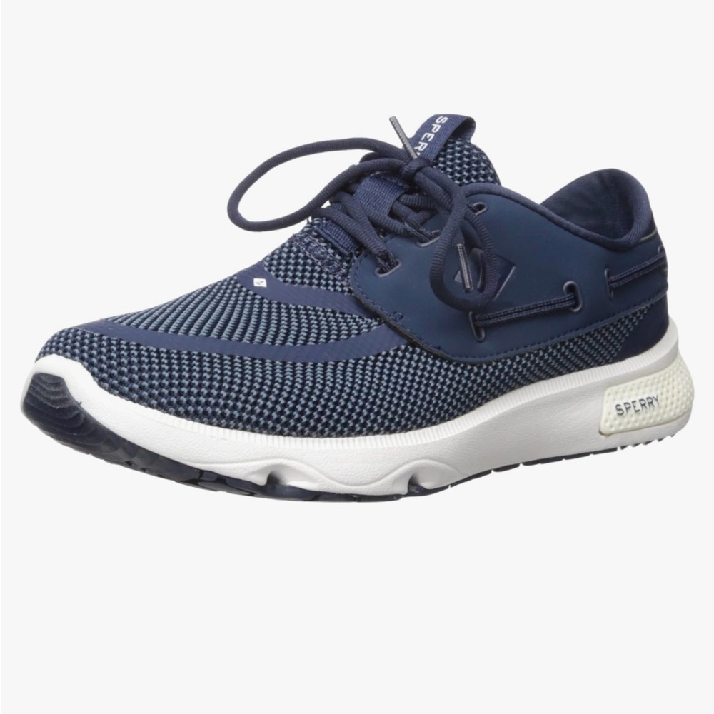 New Sperry 7 seas yacht women’s casual sneaker size 7 like new condition navy